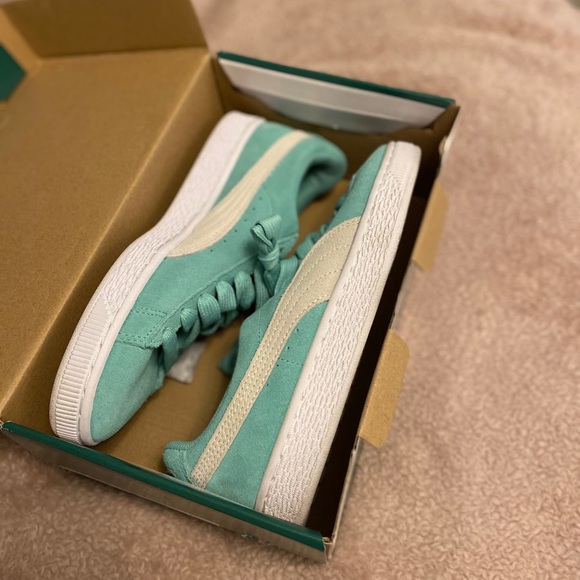 Pumas - Picture 3 of 8